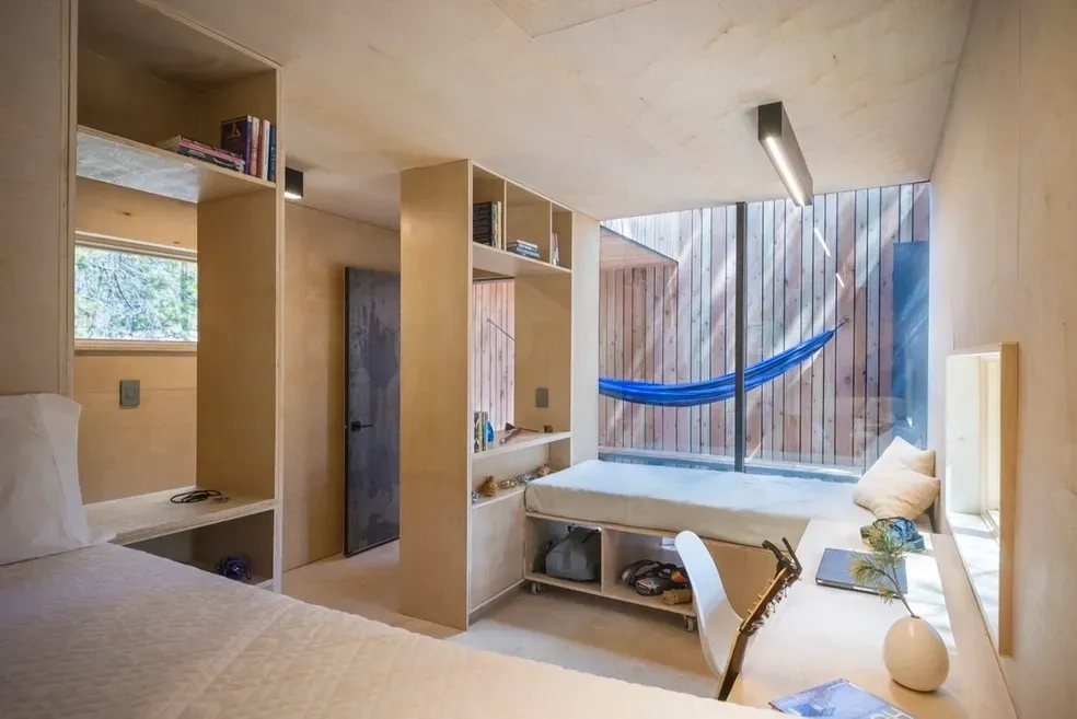 Bedroom rsw_984h_657-2-2.webp